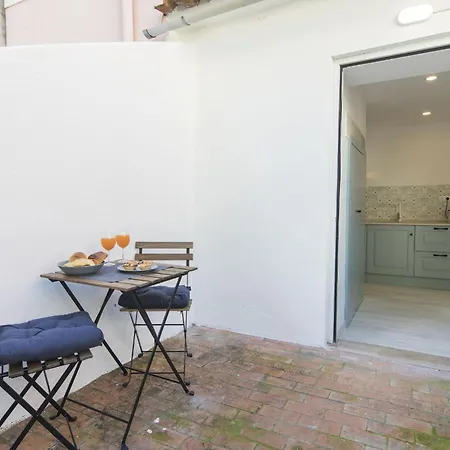 Traditional Duplex In Principe Real Διαμέρισμα Lisboa