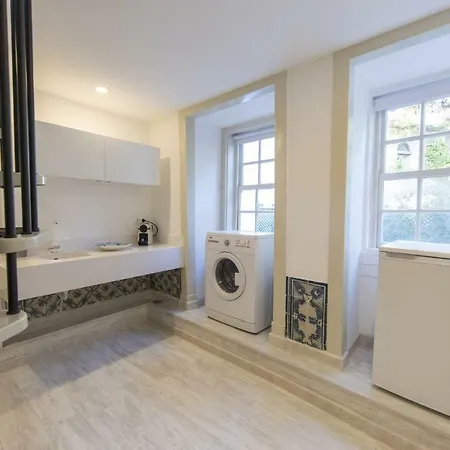 Traditional Duplex In Principe Real Апартаменты Лиссабон