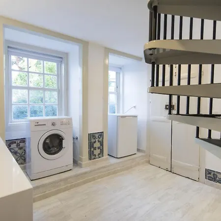 Traditional Duplex In Principe Real Апартаменты *